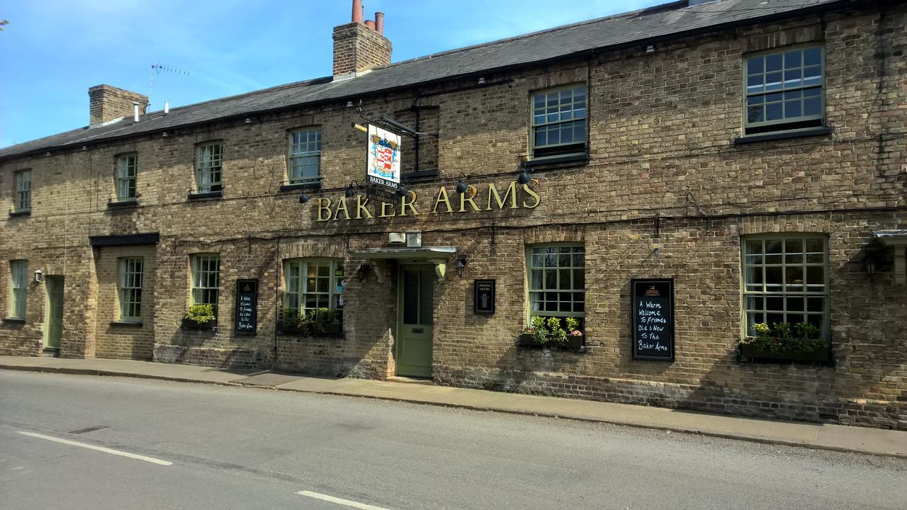 Baker Arms Hotel Hertford Bagian luar foto